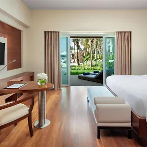 5* מלון Park Hyatt