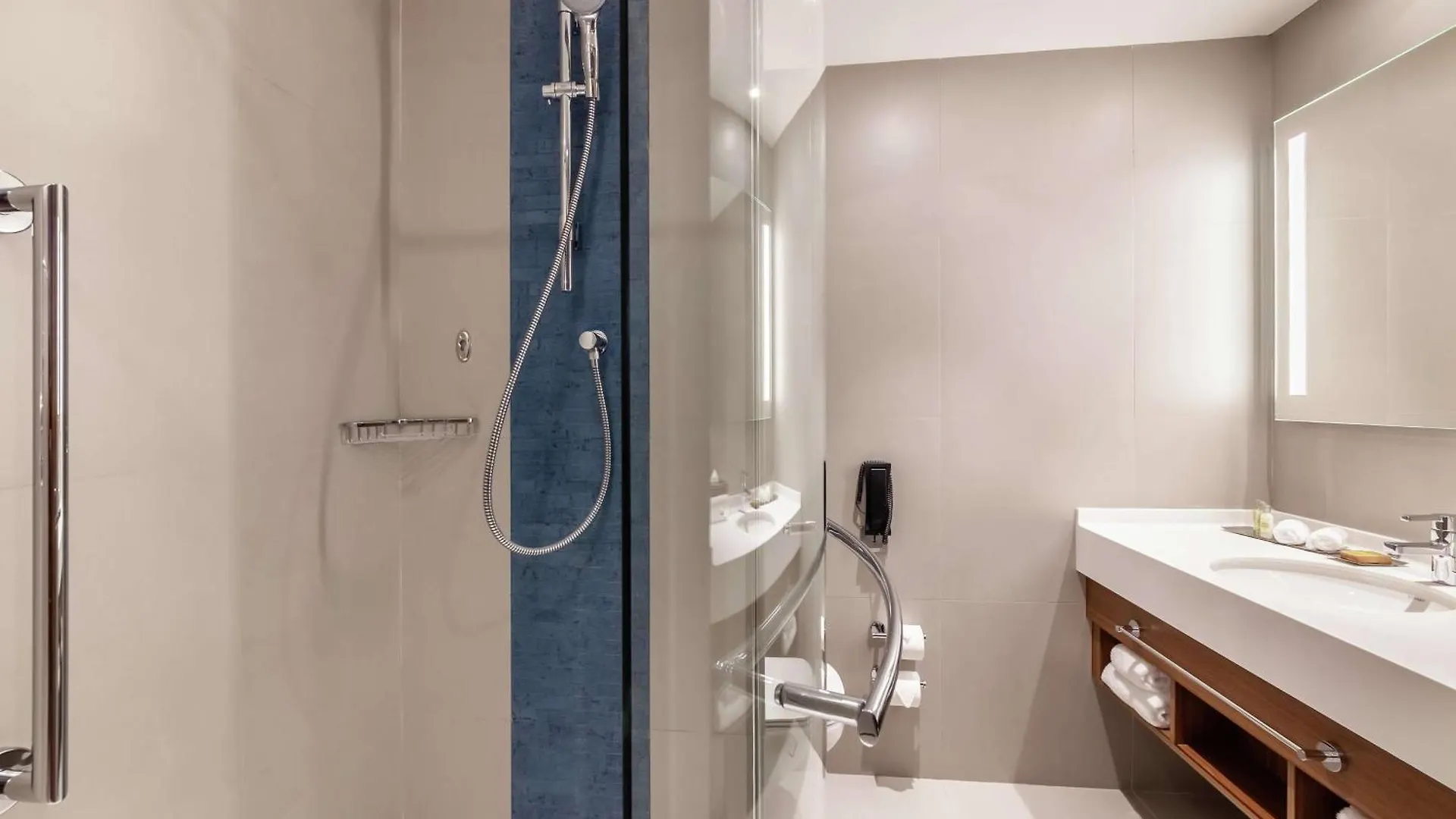 מלון Doubletree By Hilton Dubai Al Jadaf